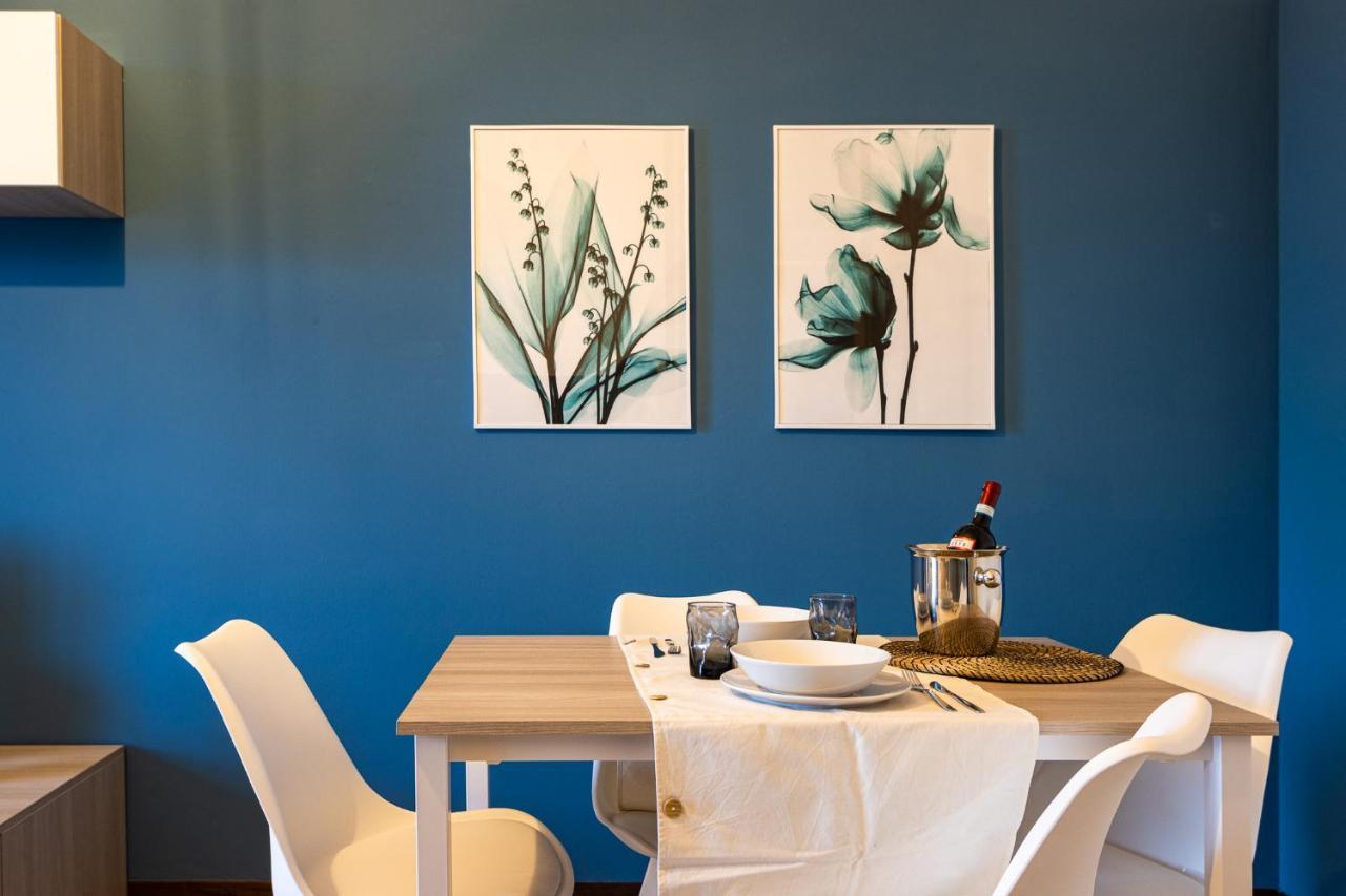 Blue Wave Apartment Arona - Lago Maggiore ภายนอก รูปภาพ